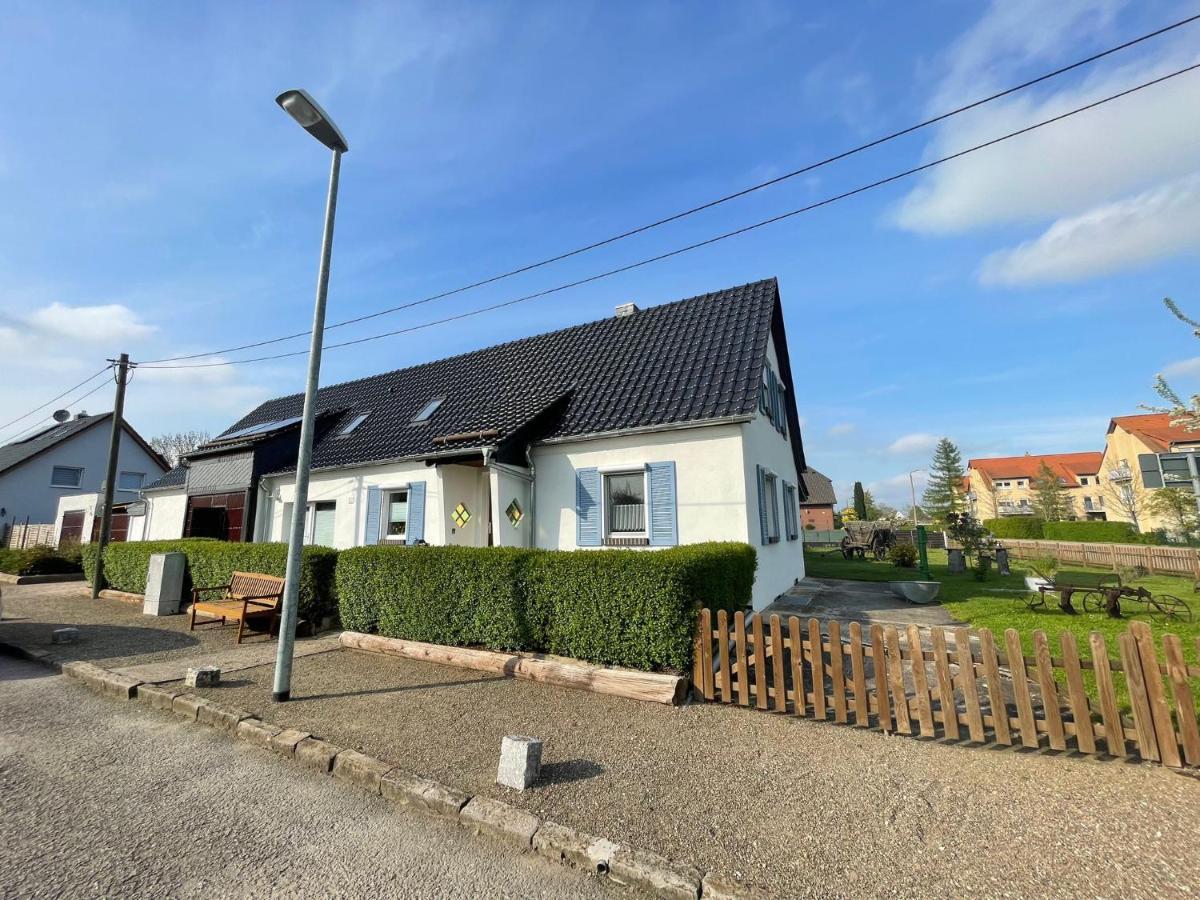 Pension Landhaus An Der Saale Бернбург Екстериор снимка